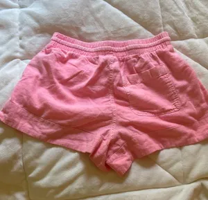 Universal Threads Pink Shorts thumbnail 3