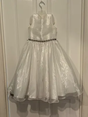 Couture Princess Girls White Formal Dress Size 7 Rhinestone Waist Bow Back thumbnail 1