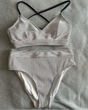 NWT Cupshe white black striped bikini size S thumbnail 1