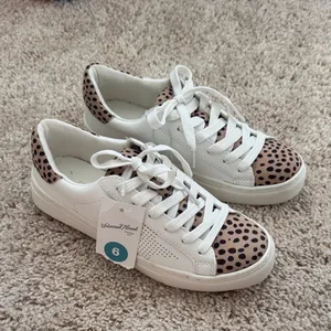 Universal Thread White and Tan Dot Sneakers thumbnail 1