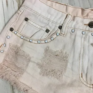 Some Days Lovin’ Distressed Daisy Dukes Shorts S v6x thumbnail 2