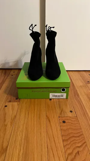 Black Suede Heeled Shoes Size 9 thumbnail 2