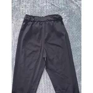Lululemon‎ Women's Jogger Pants On The Fly Luxtreme Black Size 6 thumbnail 6