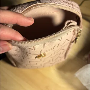 NEW Cute pink travel strolling crossbody purse bag thumbnail 9