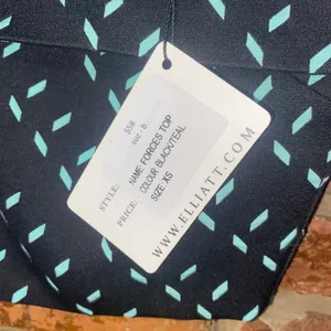 NWT Elliatt Black Teal Printed Forced Off-The-Shoulder Crop Top Women's Size XS thumbnail 7
