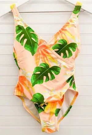 Swimsuit‎ Size 6 Green Palm Tree Print Surplice V Neck One Piece Tropical Beach thumbnail 1
