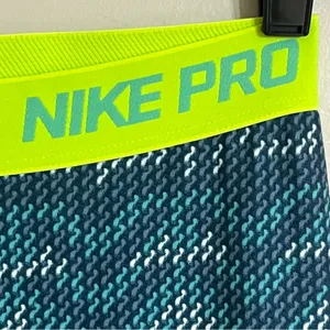Nike Pro Women's‎ Size Medium Green Geometric Print Dri-Fit Leggings thumbnail 4