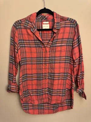 AE Plaid Button Up thumbnail 1