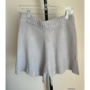 We Wore What Pull On Sweater Short Chunky Cozy Stitch Light Grey Size Small NEW thumbnail 3