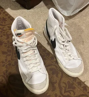 Nike Women’s Blazers thumbnail 3