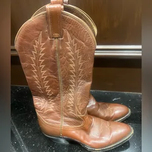 Tony Lama Brown Women’s Leather Boots size 5 1/2 thumbnail 5