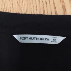 Womens Hooters Black Cardigan Size Medium/Large thumbnail 10