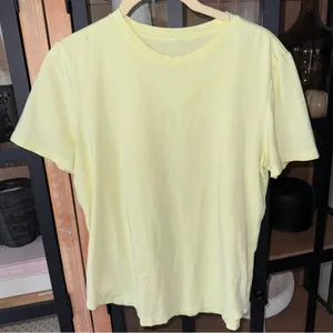 Lululemon Love Crew III tee short sleeve neck Lemon butter pastel Pima cotton thumbnail 1