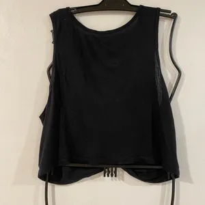 Beyond Yoga Black Twist Front Tank Top Size L Relaxed Athleisure Yoga thumbnail 3