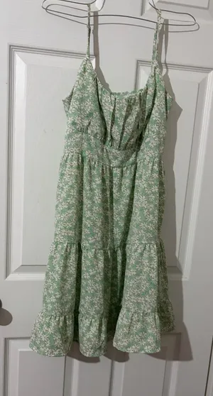 Green Shein Dress thumbnail 1