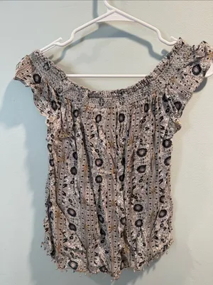 American Eagle Outfitters Off-Shoulder Printed Crop Top in Black and Beige XS thumbnail 6