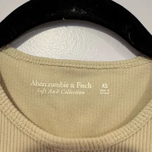 Abercrombie and Fitch tan ribbed bodysuit‎ thumbnail 2
