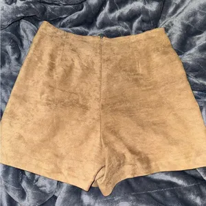 fab'rik Fabric suede skort - skirt shorts thumbnail 7