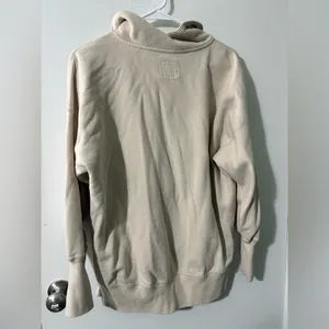 Abercrombie and fitch crewneck thumbnail 2