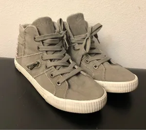 Blowfish Womens size 8 Malibu Hi Top Sneakers Gray Zip Boho Shoes Boho thumbnail 1