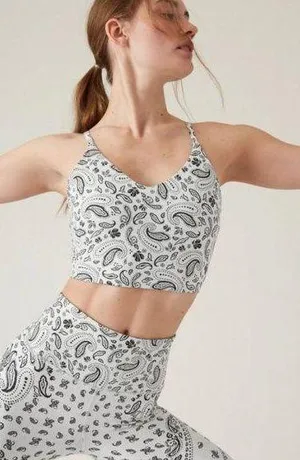 New ATHLETA XL Elation V-Neck Crop Women’s Paisley White Black X-Large A-C Cups thumbnail 1