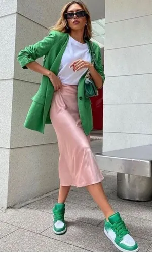 Zara midi satin Skirt size L thumbnail 1