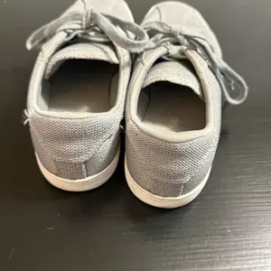 Gray Converse‎ Sneakers size 7 1/2 women’s thumbnail 7