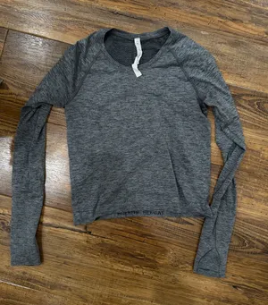 Lululemon Swiftly Tech thumbnail 1