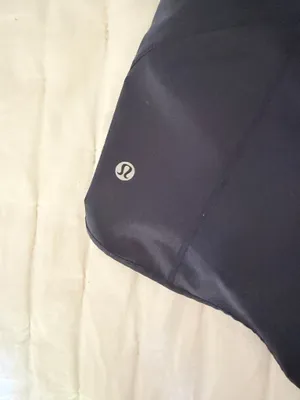 Navy size 2 lululemon shorts high rise thumbnail 2