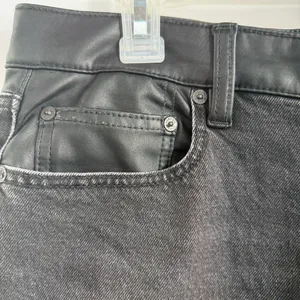 American Eagle Super High Rise Ankle Straight Jeans 12 Black Vegan Leather thumbnail 3