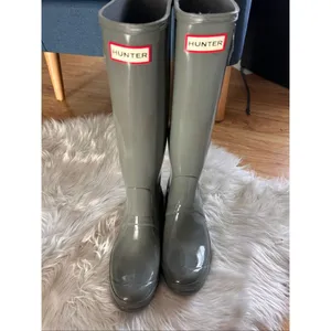 Hunter Original Tall Gloss Women's Rain Boots Gray size 8 thumbnail 3