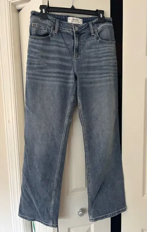Hollister Strait Leg Jeans thumbnail 1