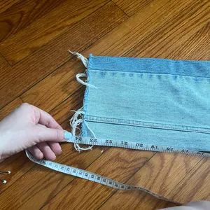 Abercrombie high rise mom jeans size 0 25r thumbnail 4