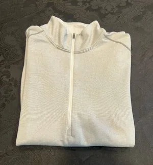 Patagonia gray 1/2 zip capilene long sleeve top M women thumbnail 1