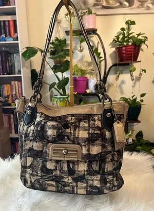 Coach shoulder bag thumbnail 1