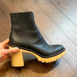 Dolce Vita Black Caster H20 Booties Size 8.5 C11-036 thumbnail 8