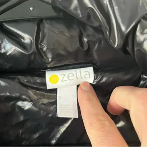 Zella Velvet Puffer Jacket Sz L thumbnail 4