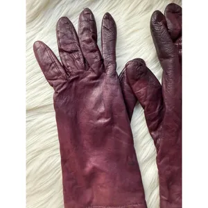 Vintage Leather Gloves in Burgundy thumbnail 3