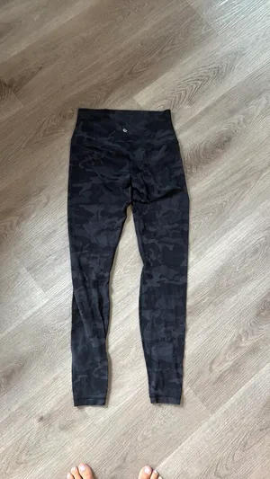Camo Lululemon Leggings Align thumbnail 3