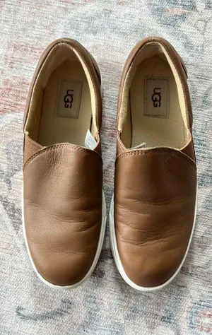 UGG Slip-on Shoes thumbnail 2