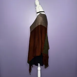 NEW Boutique Color Block Poncho with Fringe thumbnail 7