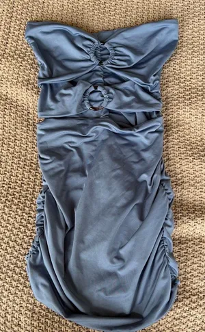 SHEIN Blue Strapless Dress with Ruching & Cut-Outs thumbnail 1
