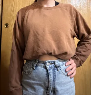 Brown Crewneck Size undefined thumbnail 1