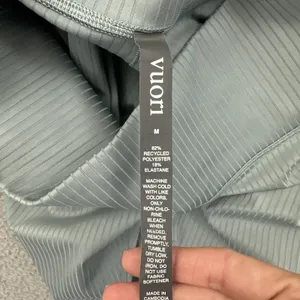 Vuori Inversion Ribbed Leggings Mist Green Athletic Workout Women's Medium x 24 thumbnail 6