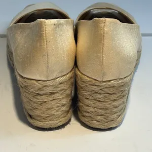 Lauren Ralph Lauren Cecilia Parchment Shantung‎ Espadrille Wedges Gold 9B Spain thumbnail 6