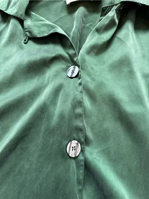 Vintage Victoria’s Secret Gold Label Silk Pajama Shirt Emerald Green Loungewear thumbnail 3