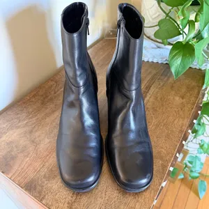 Easy Spirit Ankle Boots Womens Black Leather Square Toe Block Heel Side Zip thumbnail 10