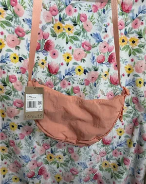 Nike Aura Crescent Cross Body Bag - Apricot thumbnail 2