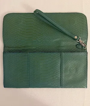 Urban Outfitters Deena & Ozzy Green Snake Embossed Wristlet Clutch thumbnail 6
