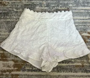 DO+BE White Ruffle Shorts thumbnail 1